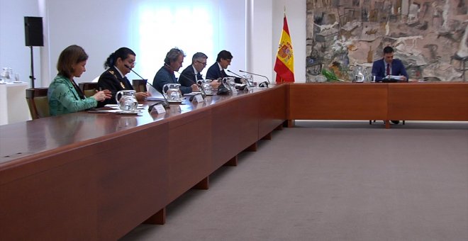 Fernando Simón regresa a la reunión diaria en La Moncloa tras 15 días en cuarentena