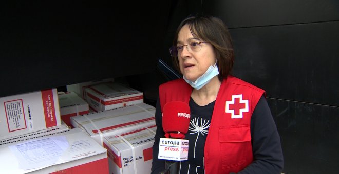 Voluntaria de Cruz Roja relata la labor de reparto de kits de comida
