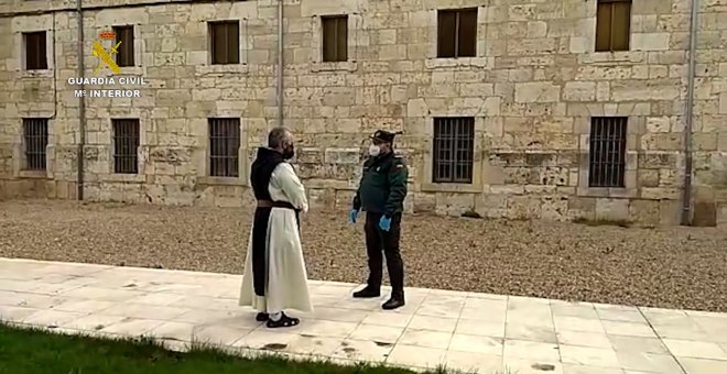 La Guardia Civil visita conventos y monasterios