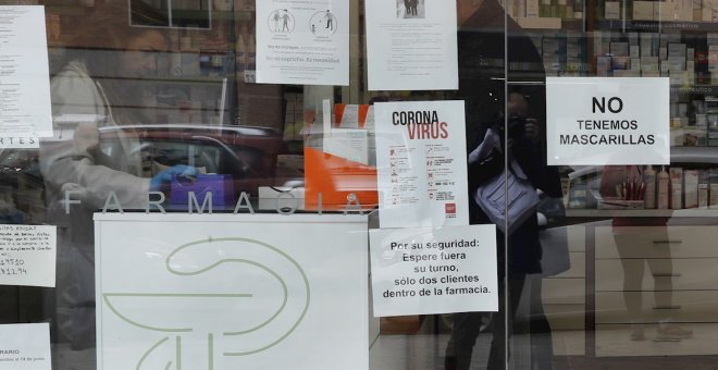 Las farmacias de Madrid garantizan la venta de mascarillas y guantes protectores a partir de este fin de semana