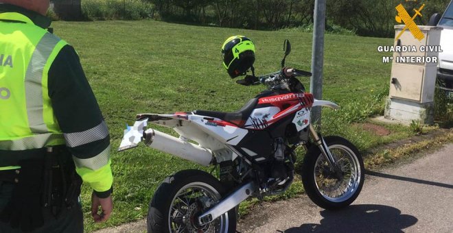 Investigado por intentar atropellar con su moto a un guarida civil cuando le dio el alto