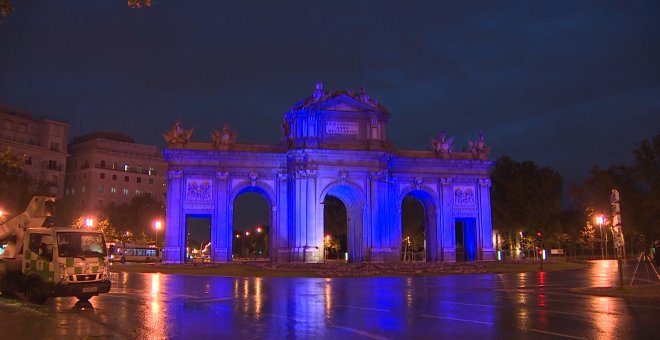 Cibeles y la Puerta de Alcalá se teñirán de azul los jueves por la noche