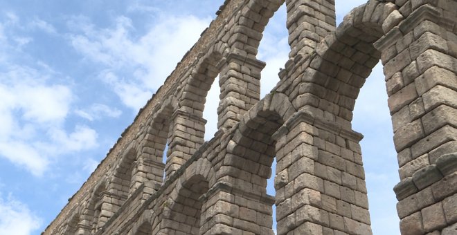 El acueducto de Segovia, sin visitantes durante el confinamiento