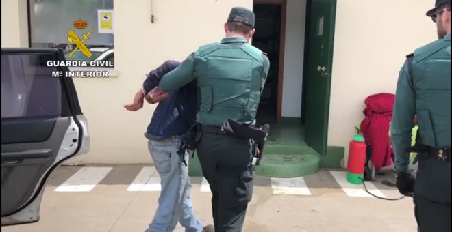 La Guardia Civil detiene a un hombre en Murcia por desobediencia grave