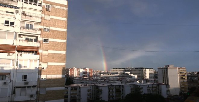 Un arcoíris recorre Sevilla este lunes