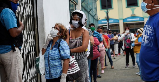La doble sacudida que sufre Ecuador: la pandemia y la peor caída del precio del petróleo