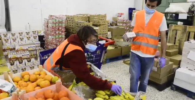 Una parroquia de Vallecas reparte 70.000 kilos de alimentos a 600 familias vulnerables