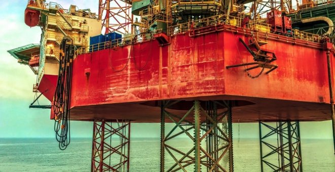 El petróleo se ha convertido en la inversión online estrella