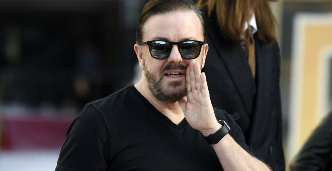 Ricky Gervais predijo la Santa Trinidad: lejía, USA y Trump... ¡en 2016!