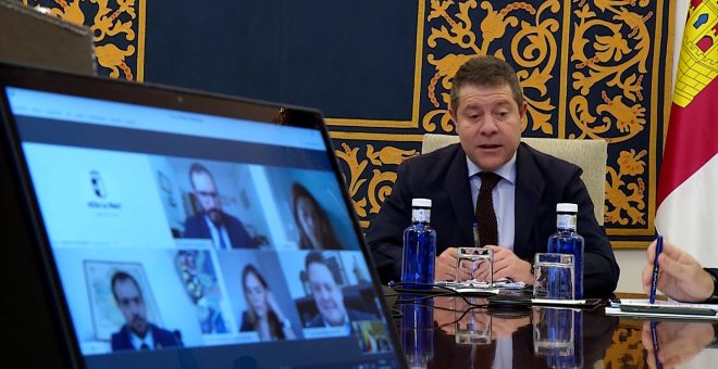 Reunión de Page con representantes de los colegios farmacéuticos de la región