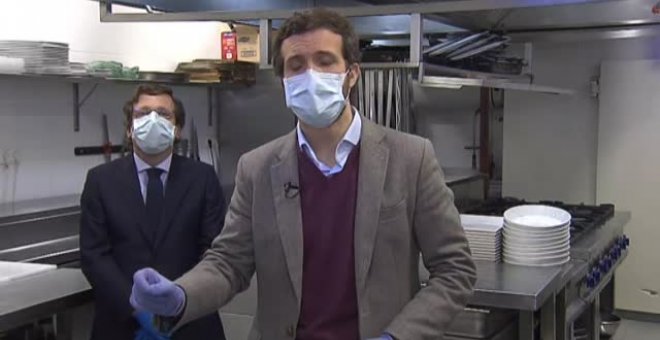 Casado a los hosteleros: "Quien pueda abrir tendrá las ayudas del PP"