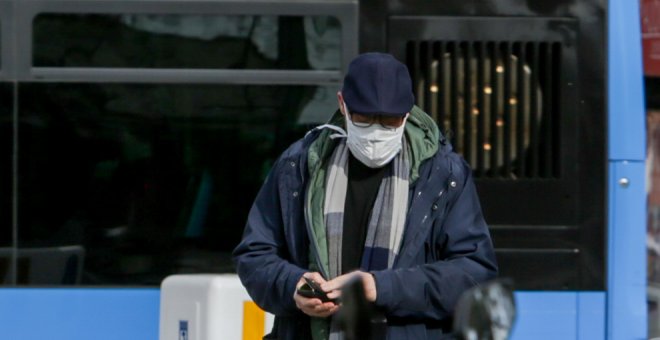 Sanidad prevé que las mascarillas sean obligatorias en espacios cerrados y vía pública desde este miércoles