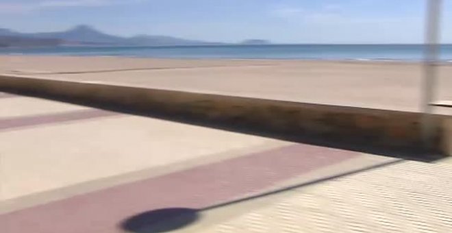 Alicante y Campello toman decisiones diferentes sobre su playa