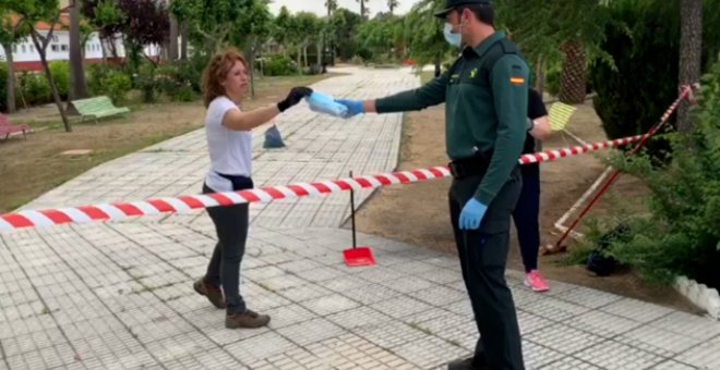 Reparto de mascarillas en Cáceres