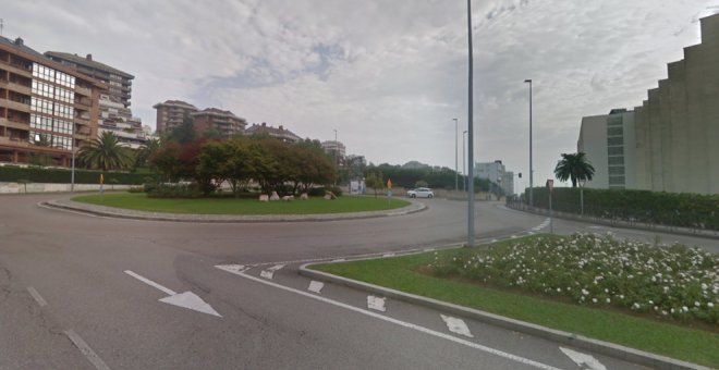 Herido un menor de 16 años al chocar con su bici contra una valla en la Avenida del Faro de Santander
