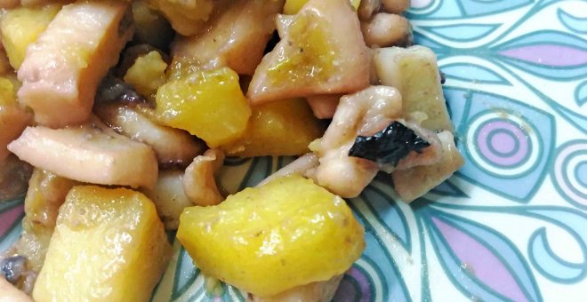 Pato confinado - Guiso de sepia con patatas y ajos tiernos: receta sencilla y sabrosa