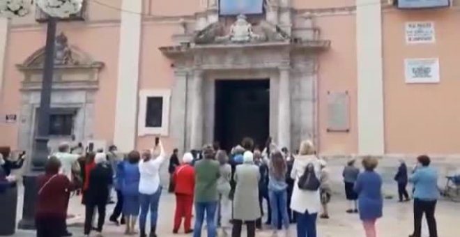 Polémica por la apertura al público de la Basílica de los Desamparados