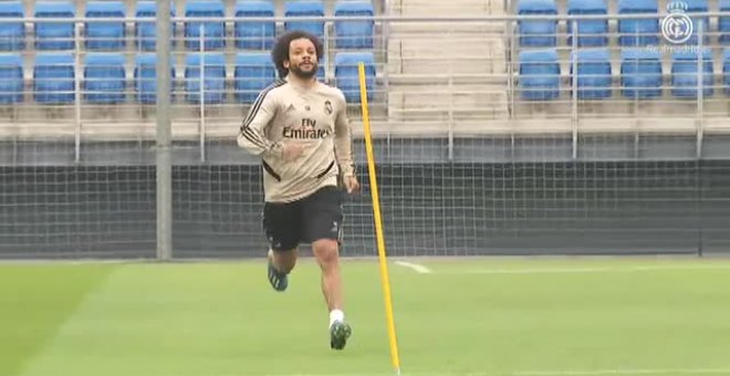 Los jugadores del Real Madrid cuidan el trato con el balón