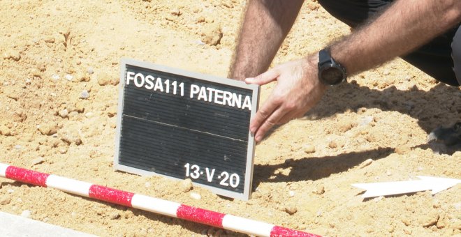 La exhumación de la fosa 111 de Paterna, marcada por la Covid-19