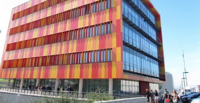 Un juzgado obliga al Banco Santander a aplicar a la plantilla del 'call center' de Cantabria el convenio de Burgos