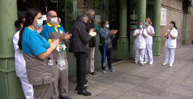 Minuto de silencio en el Hospital Clínic de Barcelona