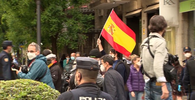 Continúan las protestas contra Sánchez en el Barrio de Salamanca