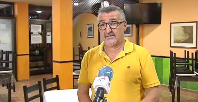 Los hosteleros de La Gomera se preparan para recibir a los clientes dentro de sus locales