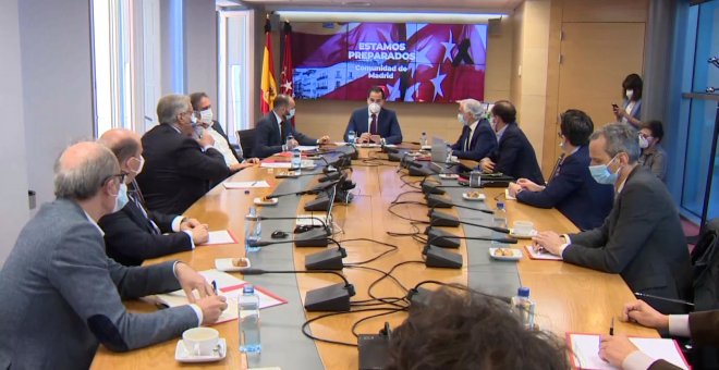 Aguado se reúne con el sector del comercio de Madrid