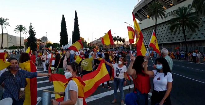 Manifestación en Sevilla contra la gestión del Ejecutivo de Sánchez