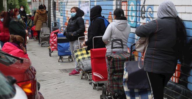 Familias sin recursos denuncian las trabas de Ayuso para acceder a la renta mínima de la Comunidad de Madrid, y otras 4 noticias que debes leer para estar informado hoy, viernes 31 de julio de 2020