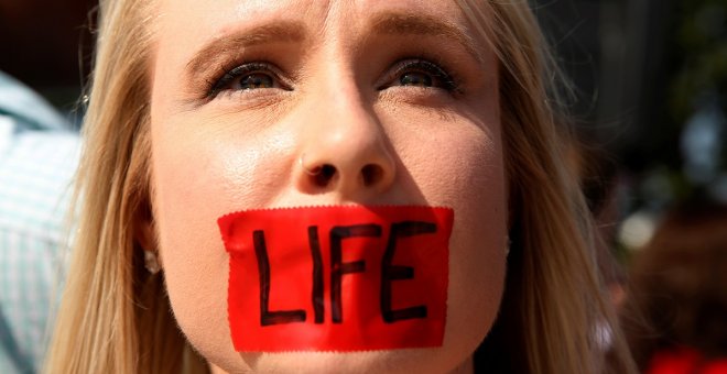 Estados Unidos aprovecha la pandemia de covid-19 para atacar el derecho al aborto