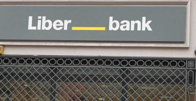 Condenan a Liberbank a devolver la cláusula suelo de la hipoteca a un empleado del banco