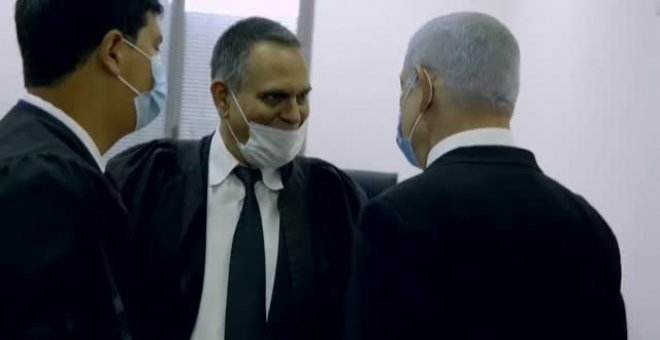 Netanyahu defiende su inocencia en el inicio de su juicio por corrupción