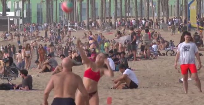 La distancia física, clave para disfrutar de las playas en la desescalada