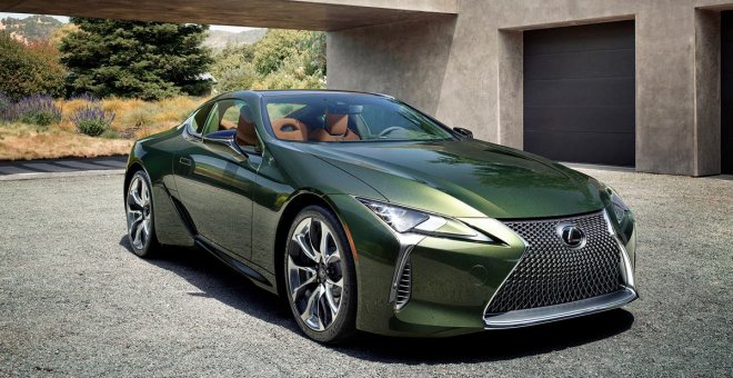 Lexus LC 500h 2021: mejor dinámica de conducción y conectividad Apple CarPlay