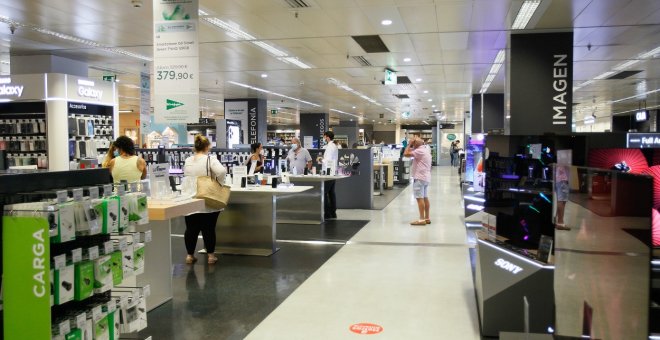 El Corte Inglés acuerda con los sindicatos nuevas condiciones de trabajo para garantizar el empleo