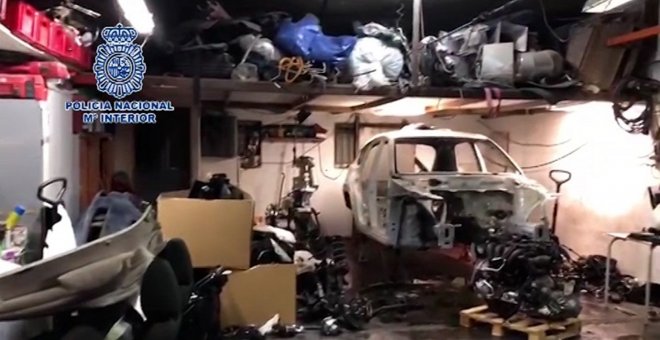 Policía Nacional desmantela un taller que desmontaba coches sustraídos para vender sus piezas