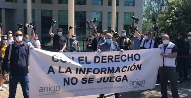 Protesta de fotógrafos frente a la sede de La Liga