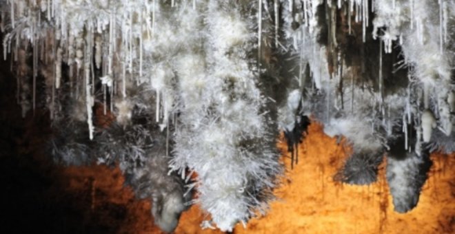 El Soplao reabre este martes las visitas turísticas a la cueva con un grupo de 23 personas cada hora