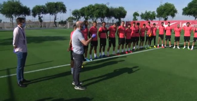 El Sevilla guarda un minuto de silencio en el entrenamiento en memoria de José Antonio Reyes