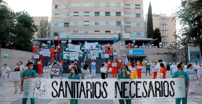 Las mareas en defensa de lo público emergen frente a los recortes tras la emergencia