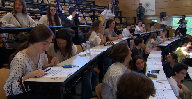 Las instrucciones para la EvAU en Madrid recomiendan una mascarilla por examen