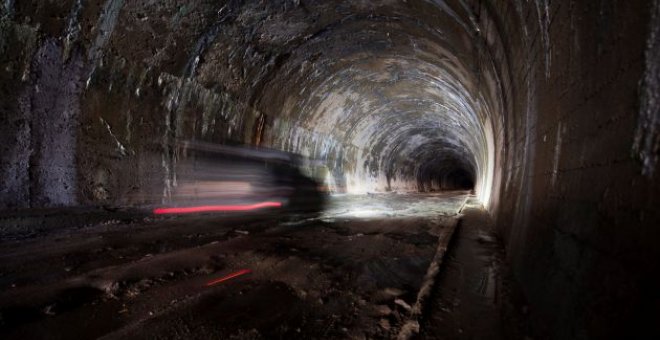 Muertes, presos republicanos y una obra monstruosa: la historia de la Engaña, el túnel de tren abandonado en Cantabria