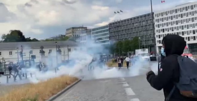La manifestación antirracista de Bruselas por George Floyd acaba en enfrentamientos con la Policía belga