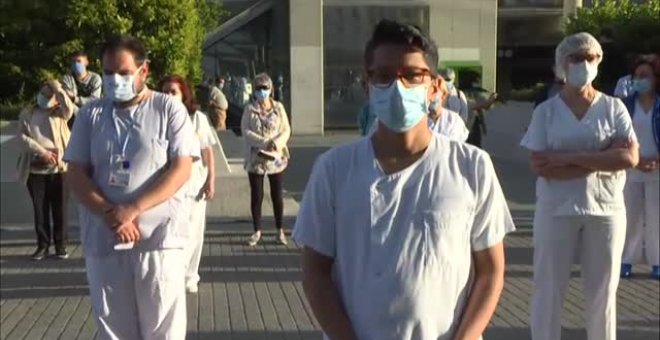 El personal sanitario de Madrid protesta en la calle por la precariedad laboral