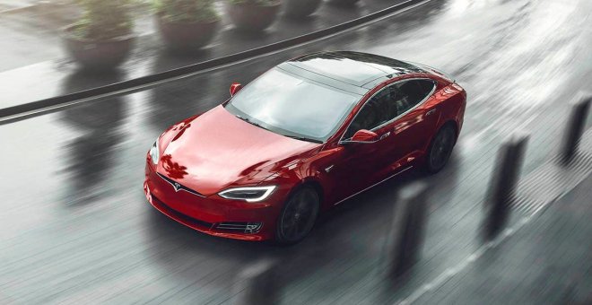 Así trabaja el modo Ludicrous+ de Tesla para acelerar más rápido que el Bugatti Chiron