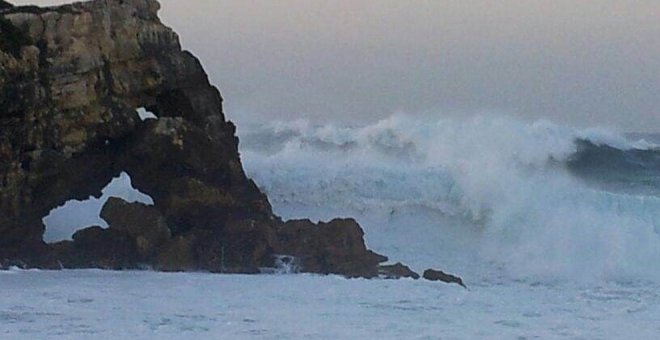 Cantabria está en alerta amarilla por fenómenos costeros este sábado 