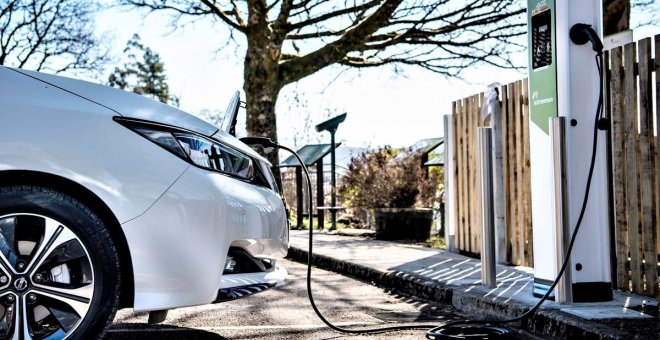 El Gobierno sitúa en 58 gr/km de CO2 las emisiones de la energía consumida por los coches eléctricos