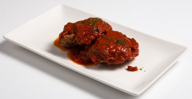 Pato confinado - Receta de filetes rusos con salsa de tomate casera