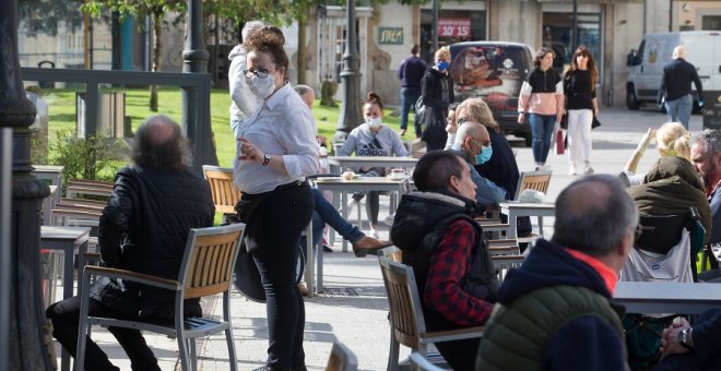 Galicia mantiene los límites de aforo y el uso de mascarillas en la nueva normalidad